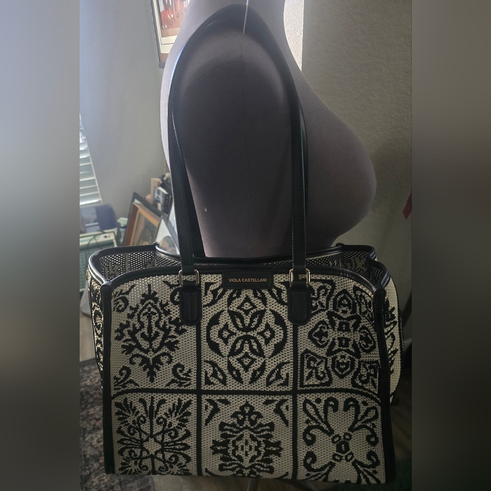 Womens Black Leather & White Crochet Convertible Tote by VIOLA CASTELLANI EUC
